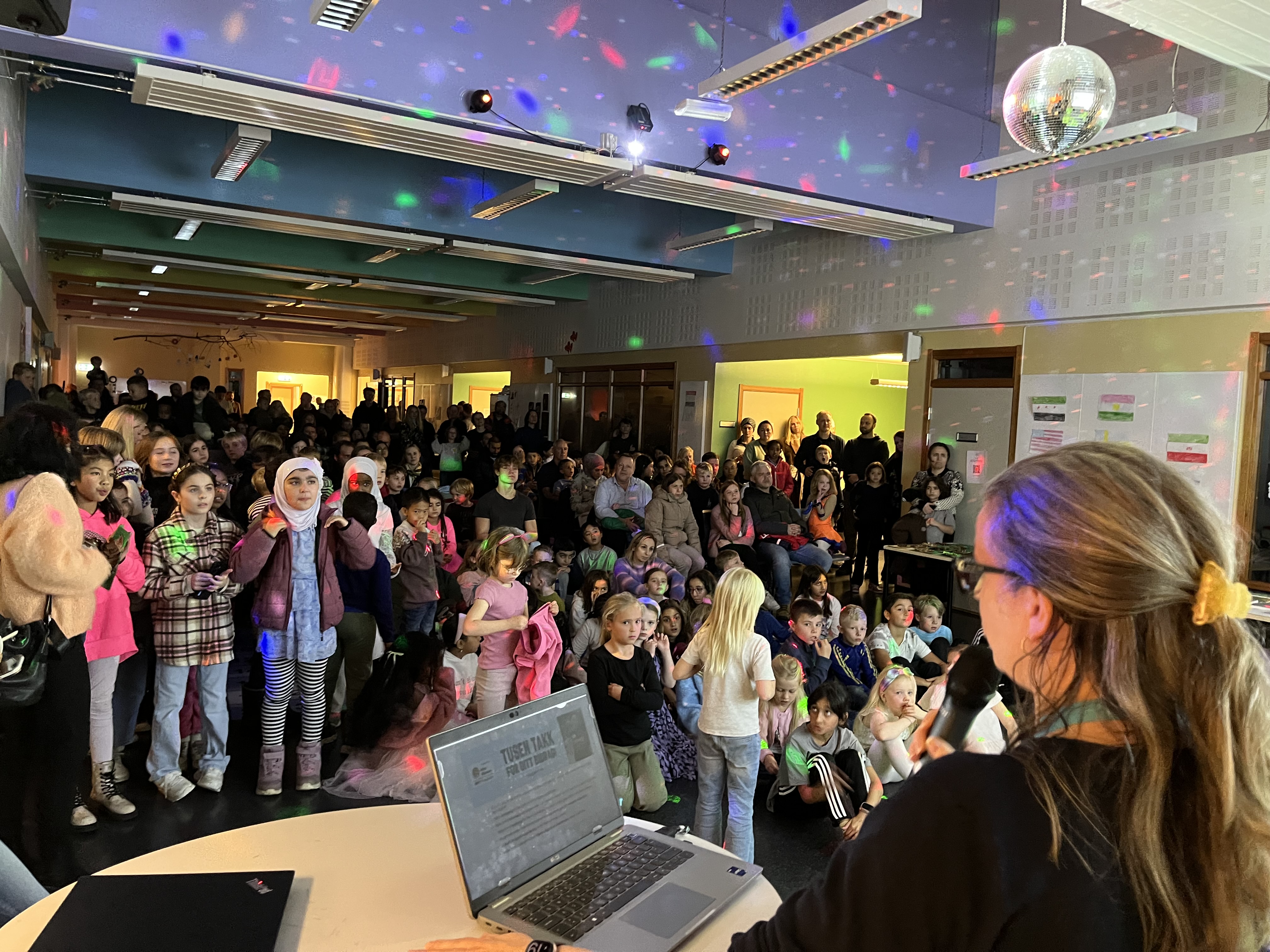 Strålende innsats under årets skoleløp og løpsbankett for NRK TV-aksjonen!