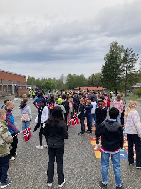 16. mai-arrangement på Døli skole